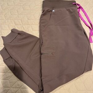 Smokey Taupe Figs Zamora Joggers